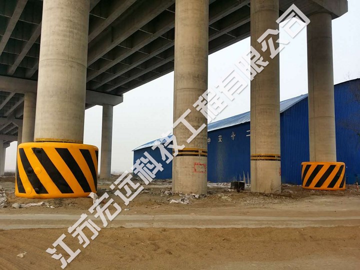 复合材料公路桥墩防撞设施